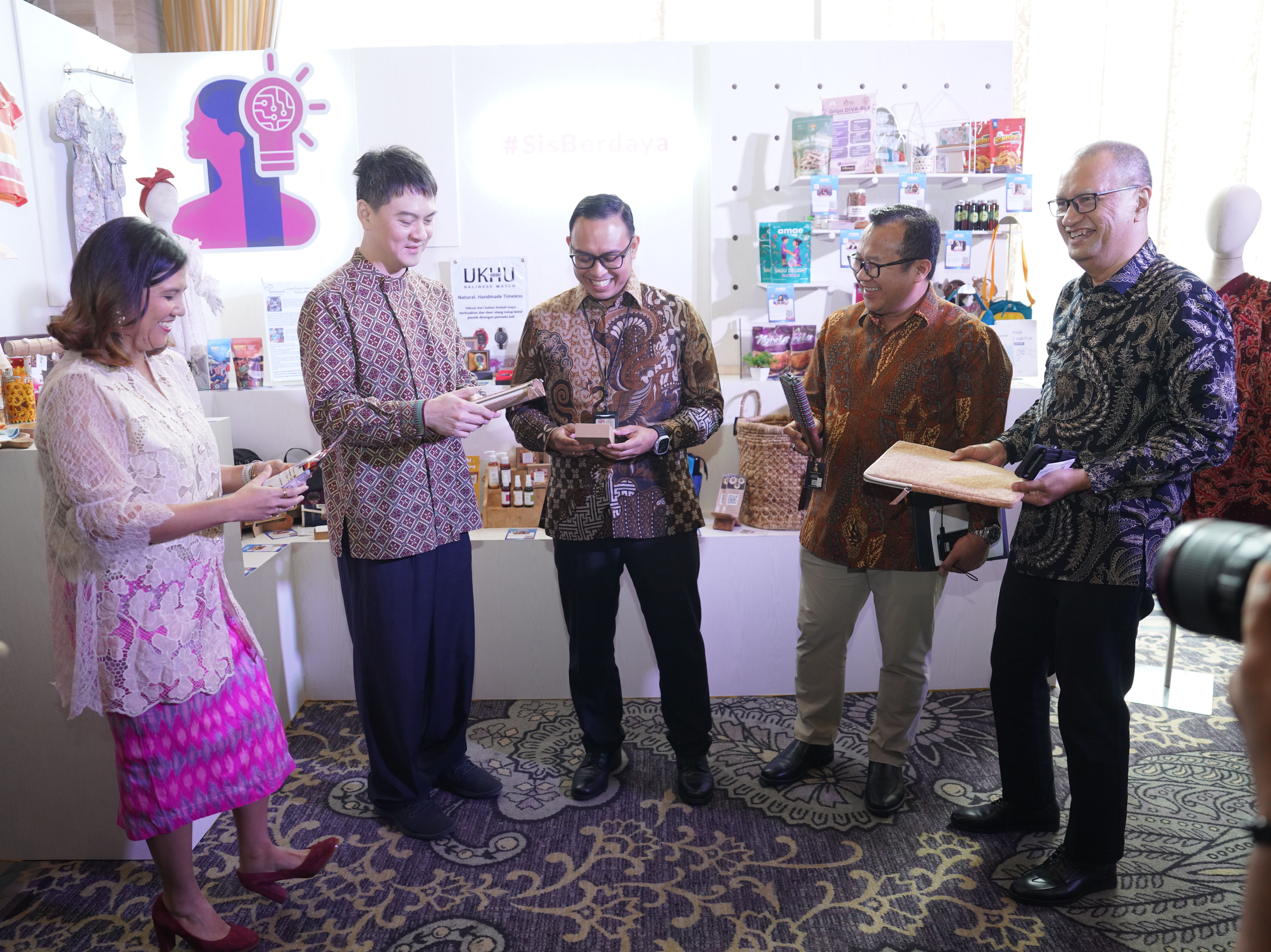 Foto 2a - Awarding SisBer.JPG